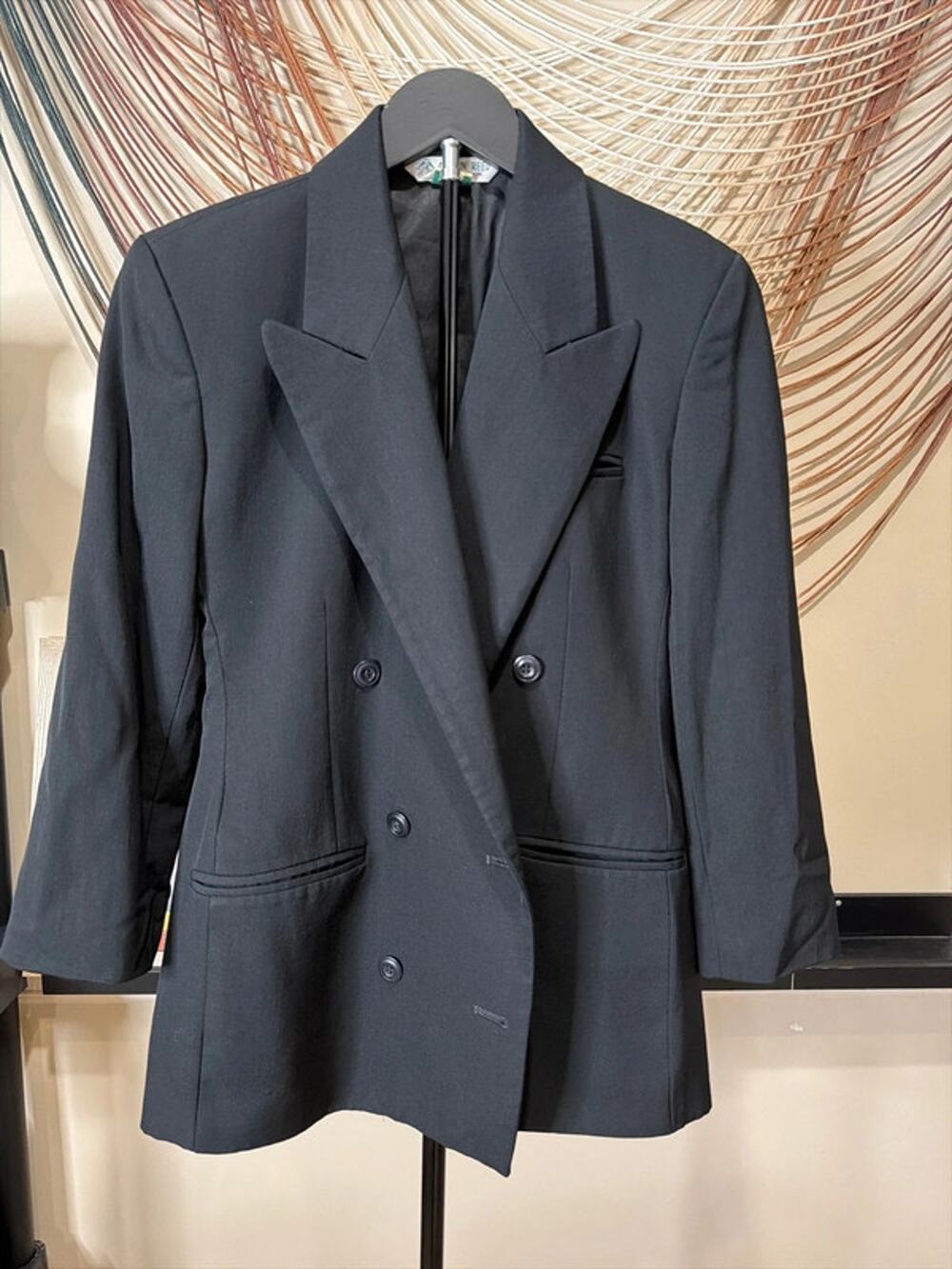 Austin Reid black double breasted women’s blazer two wool EUC Austin Reed 2340
